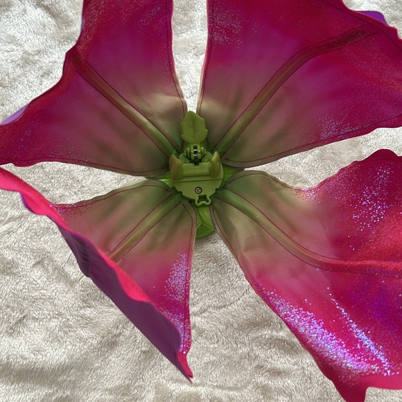 Barbie Blooming Thumbelina Set - Picture 15 of 15